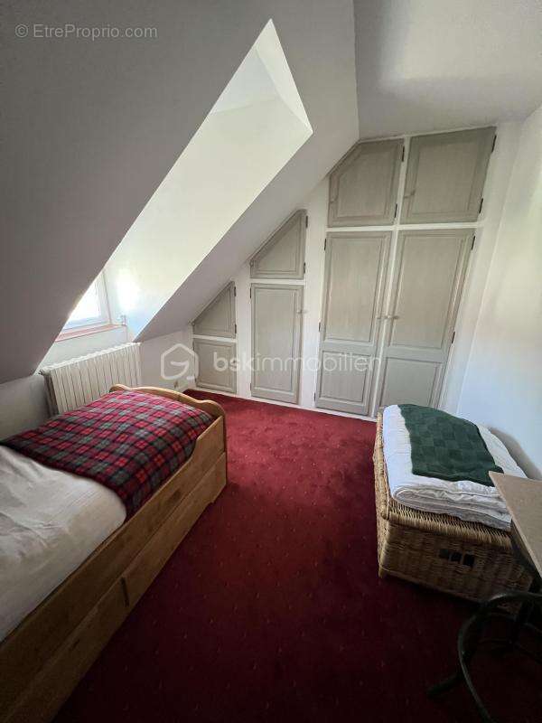 Maison à SAINT-FARGEAU-PONTHIERRY