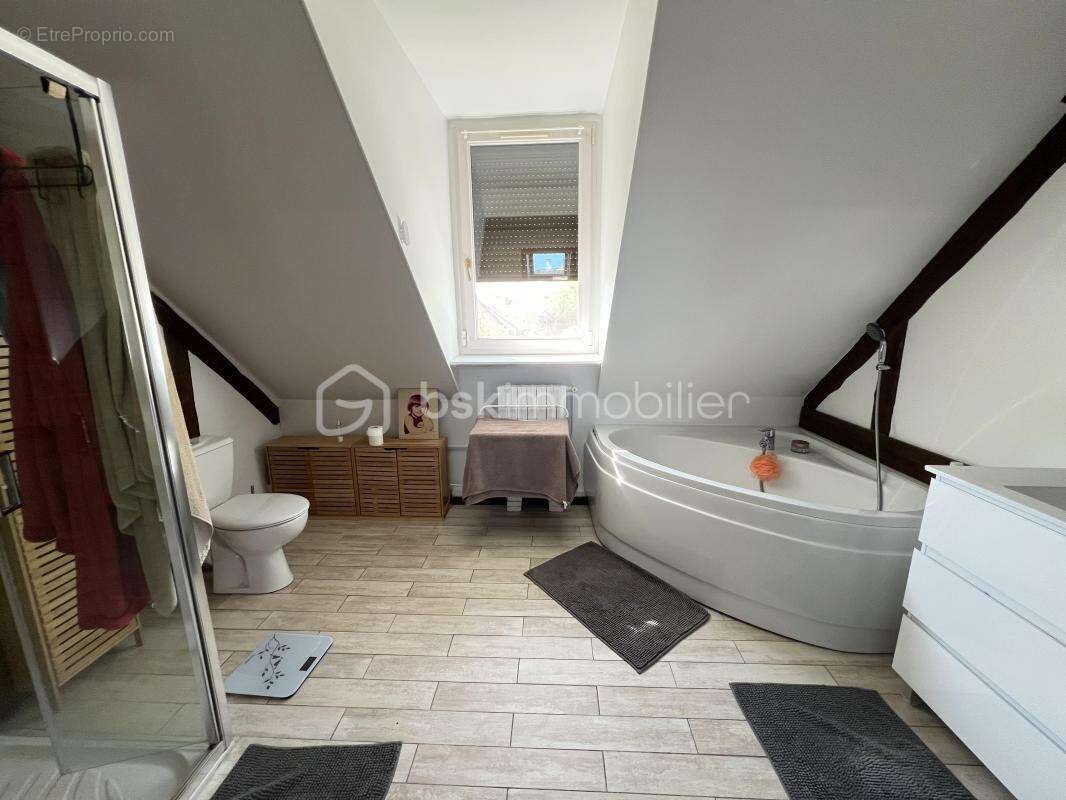 Maison à SAINT-FARGEAU-PONTHIERRY