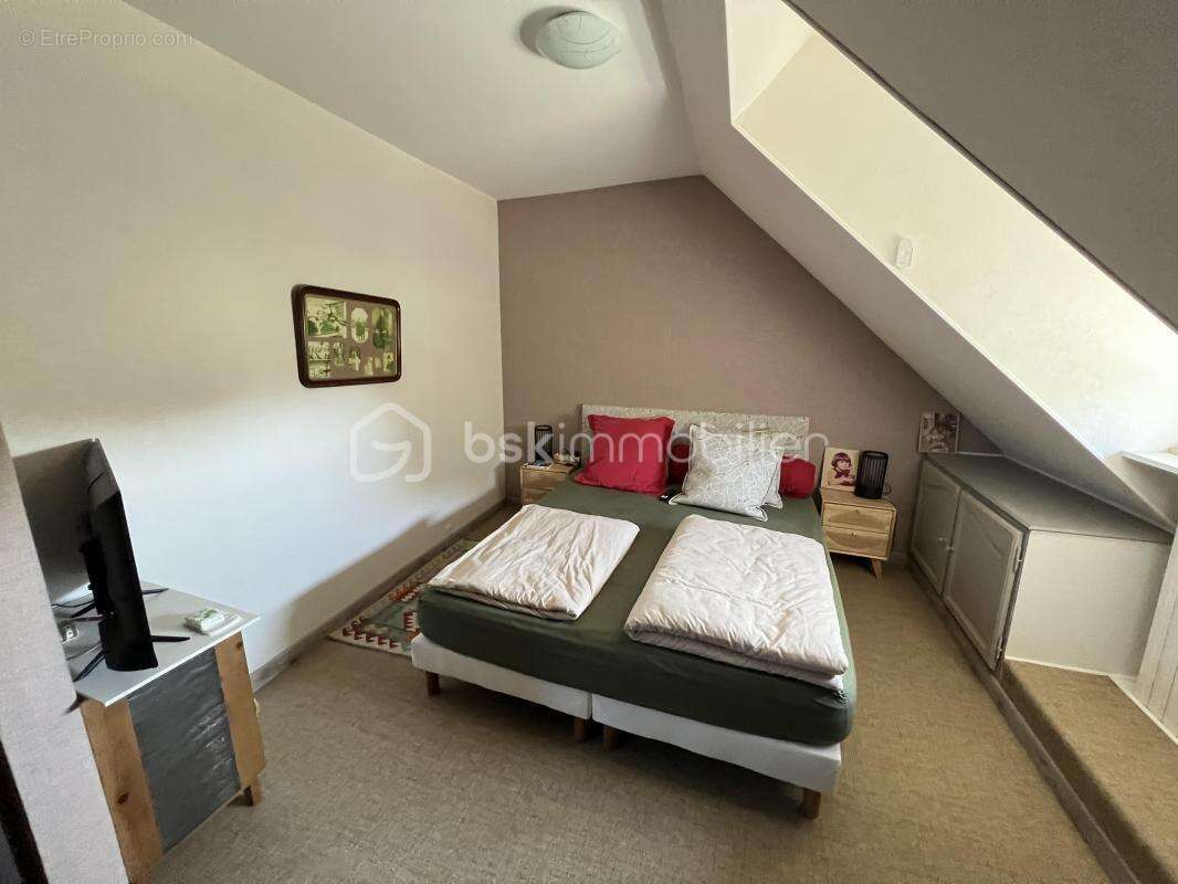 Maison à SAINT-FARGEAU-PONTHIERRY