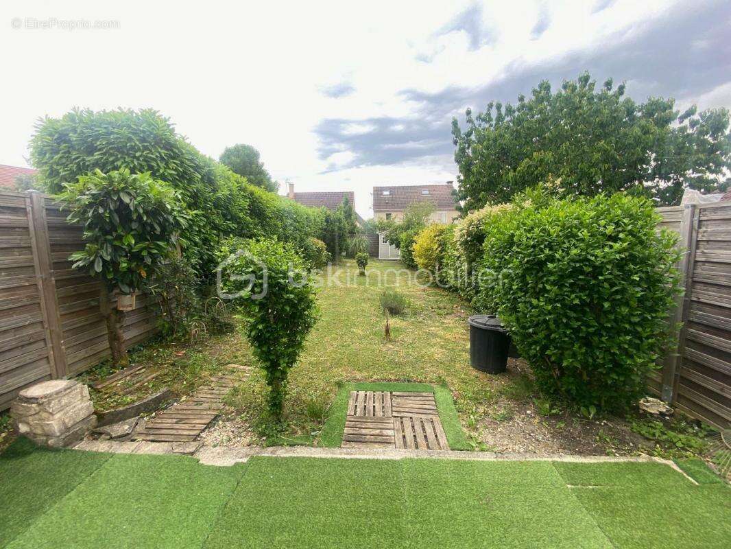 Maison à PONTAULT-COMBAULT