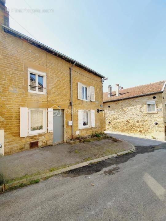 Maison à BOULZICOURT