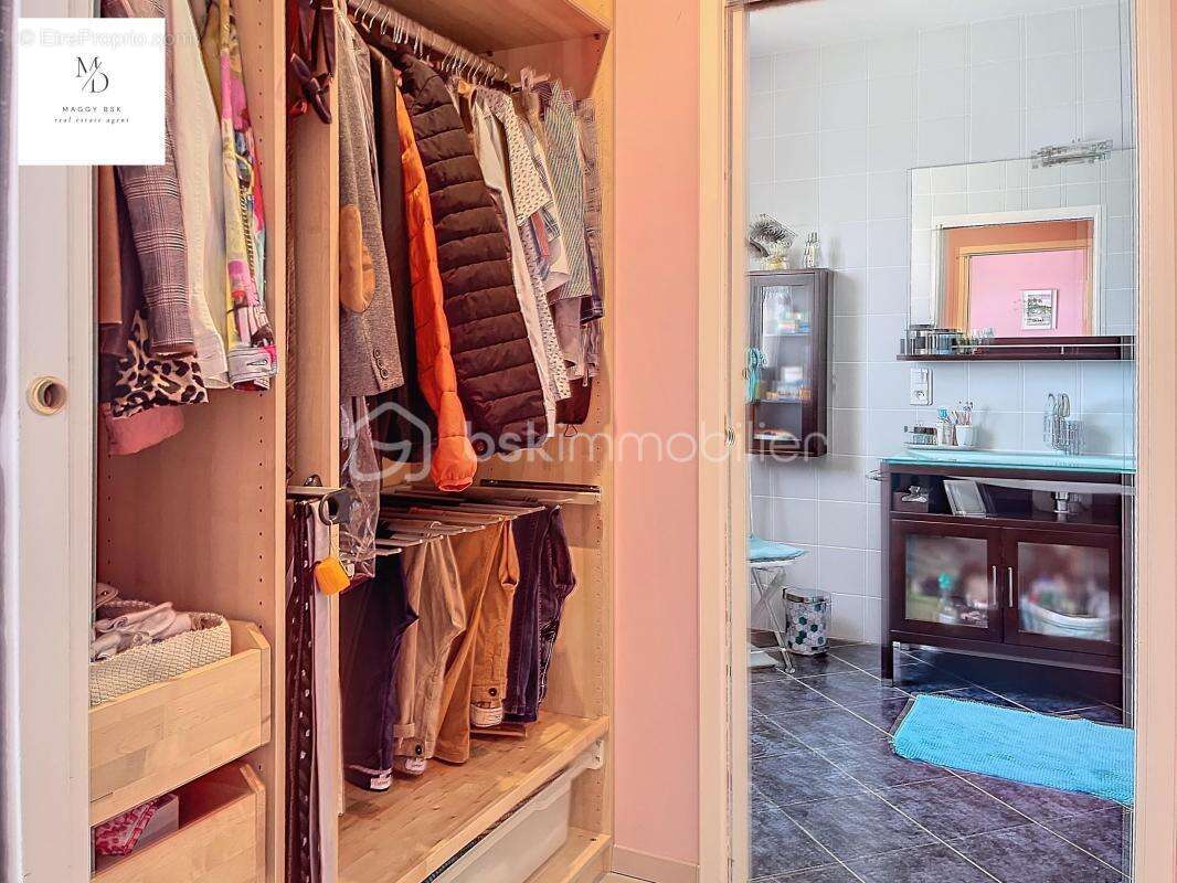 Maison à ARC-LES-GRAY