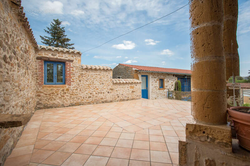 Maison à L&#039;ARBRESLE