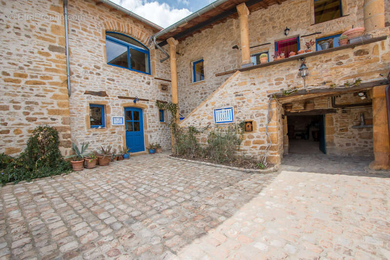 Maison à L&#039;ARBRESLE