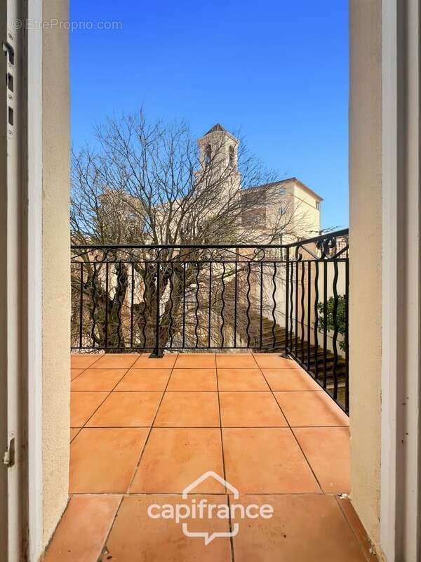 Appartement à MALLEMORT