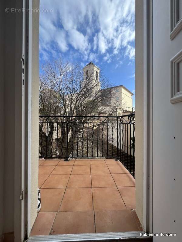 Appartement à MALLEMORT