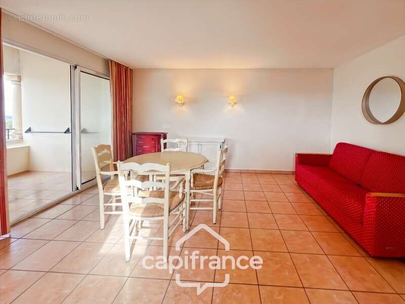 Appartement à MALLEMORT