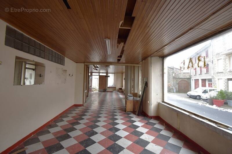 Maison à ROCHEPAULE