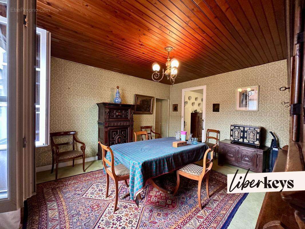 Maison à SAINT-AULAYE