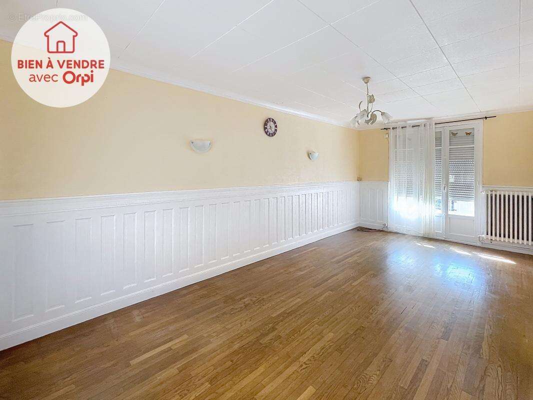 Maison à GAILLON-SUR-MONTCIENT