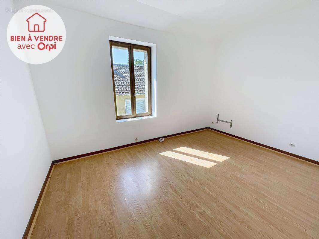 Maison à GAILLON-SUR-MONTCIENT