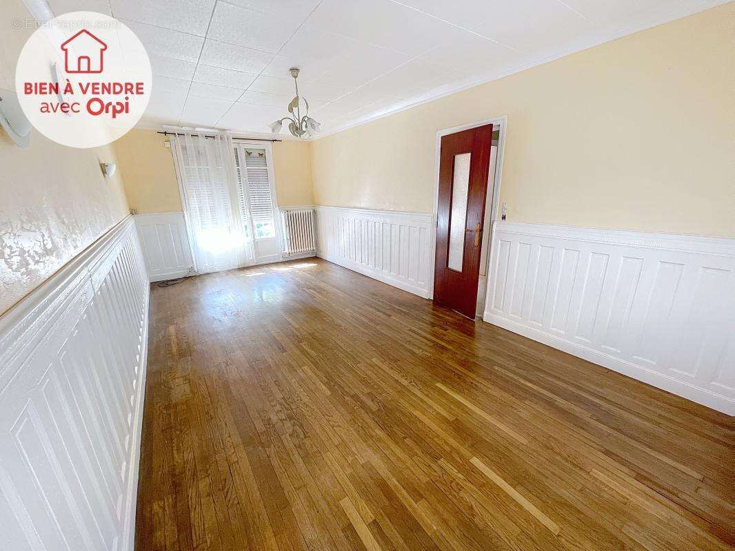 Maison à GAILLON-SUR-MONTCIENT