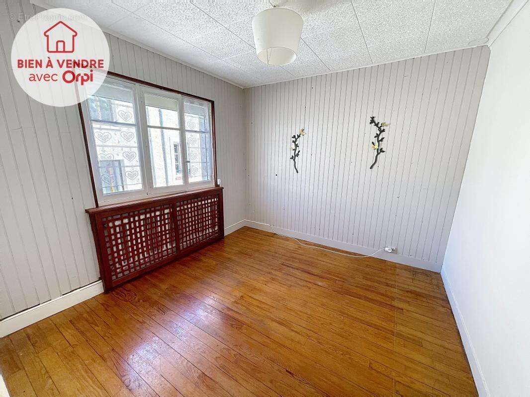 Maison à GAILLON-SUR-MONTCIENT