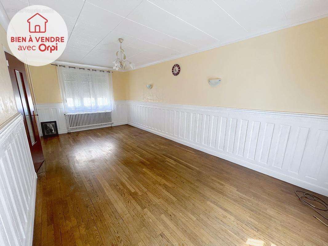 Maison à GAILLON-SUR-MONTCIENT