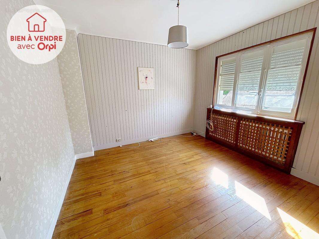 Maison à GAILLON-SUR-MONTCIENT