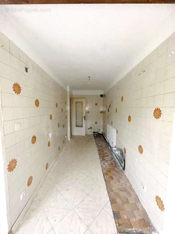 Appartement à MARSEILLE-3E