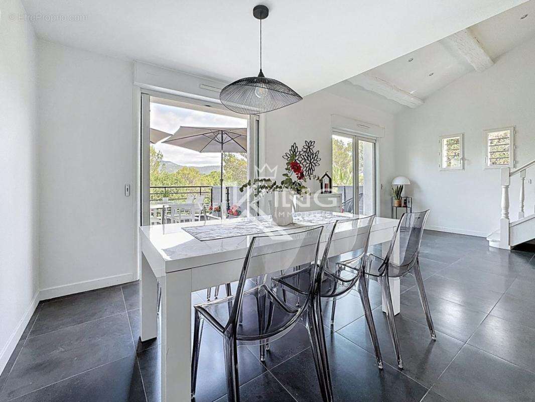 Maison à SAINT-RAPHAEL