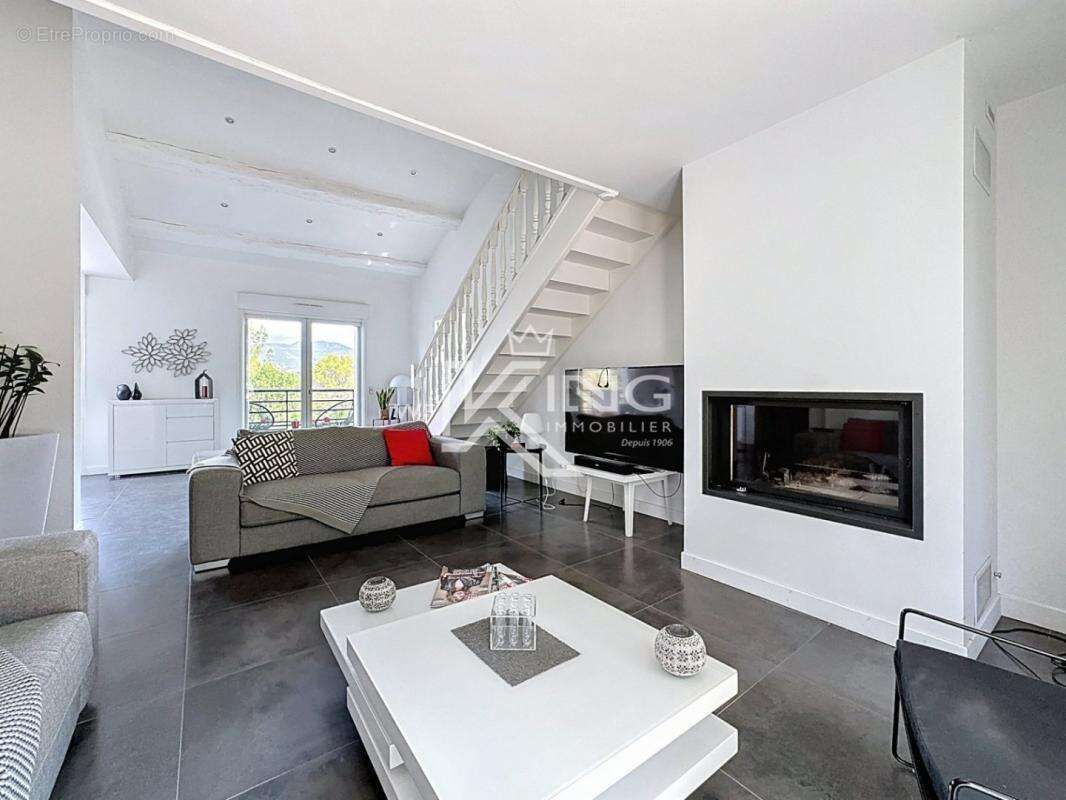 Maison à SAINT-RAPHAEL