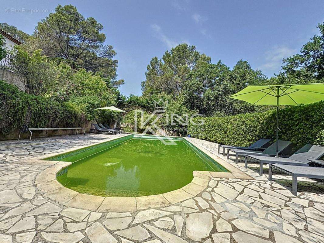 Maison à SAINT-RAPHAEL