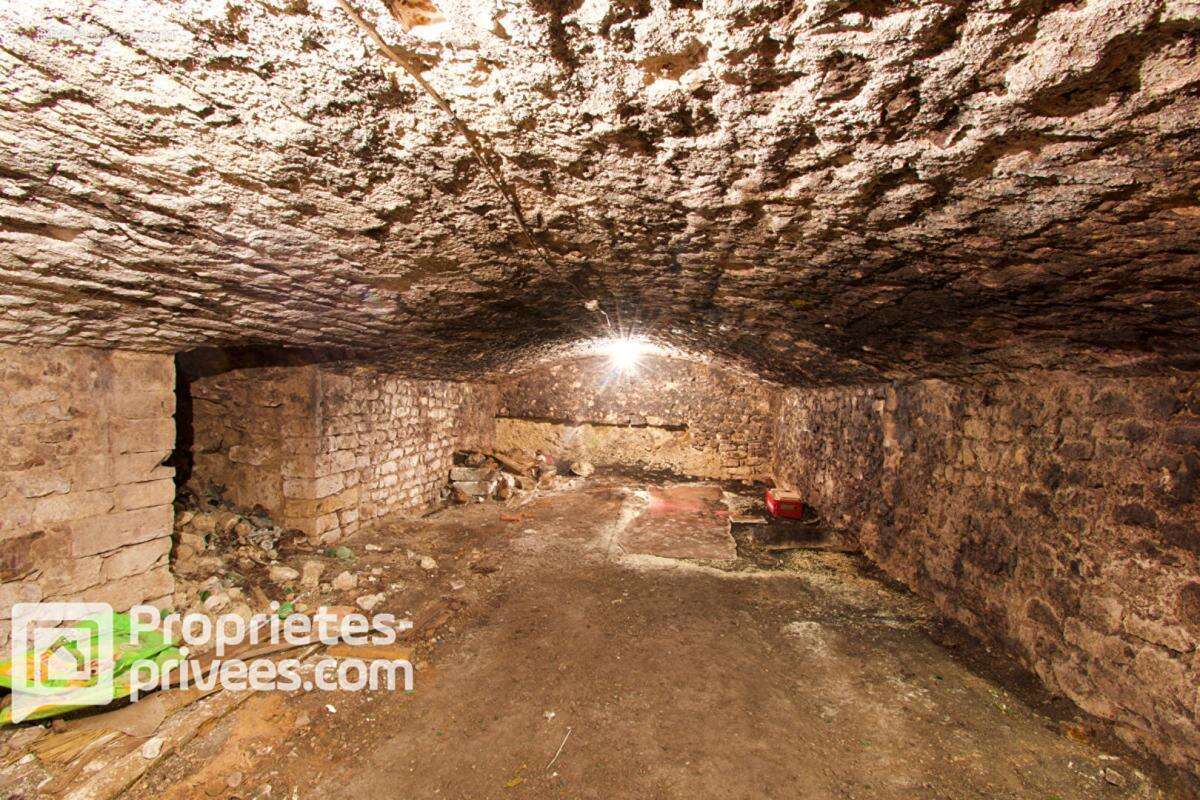 Maison à MEHUN-SUR-YEVRE