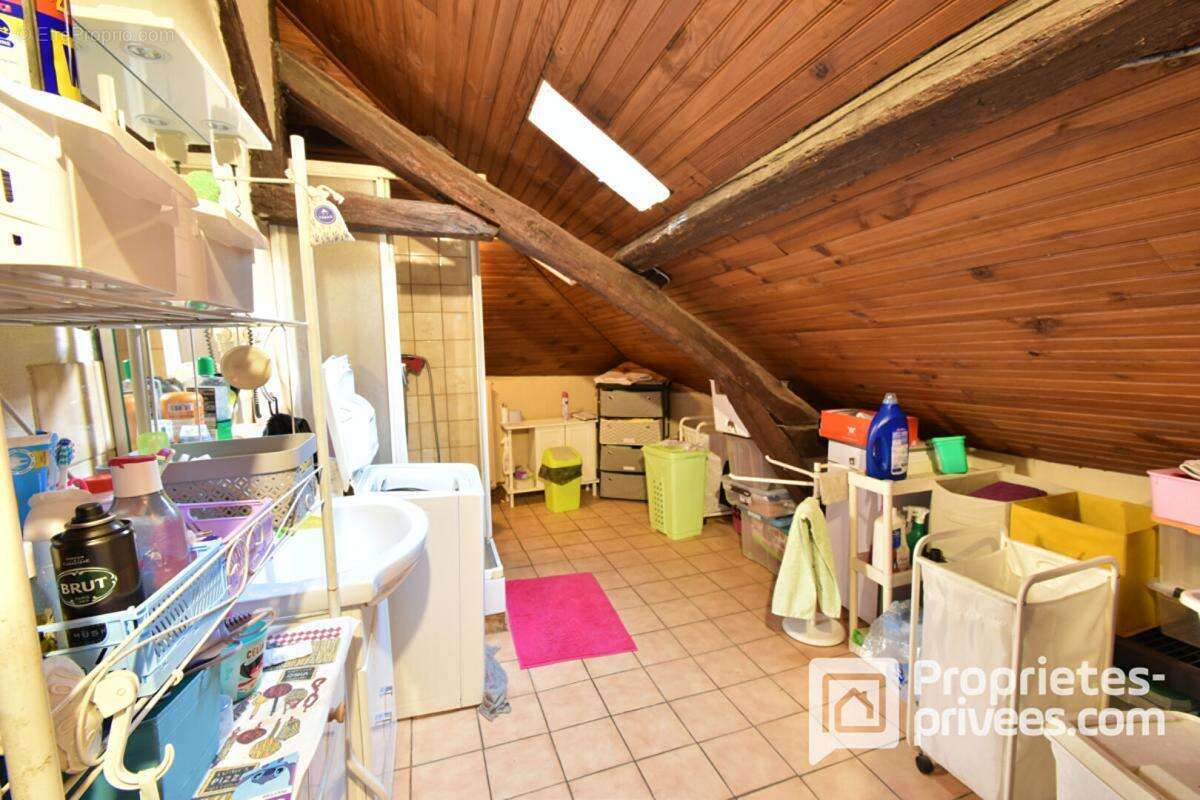 Maison à MEHUN-SUR-YEVRE