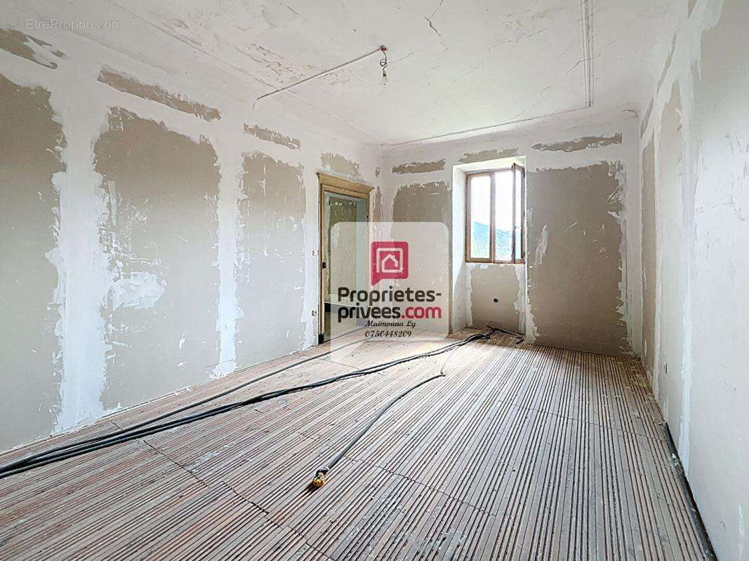 Maison à COISE-SAINT-JEAN-PIED-GAUTHIER