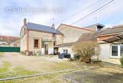 Maison à AUNEAU