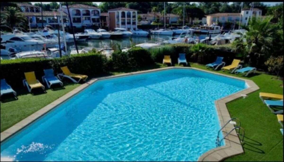 Appartement à COGOLIN