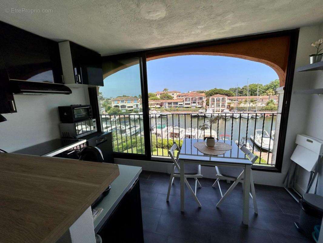 Appartement à COGOLIN