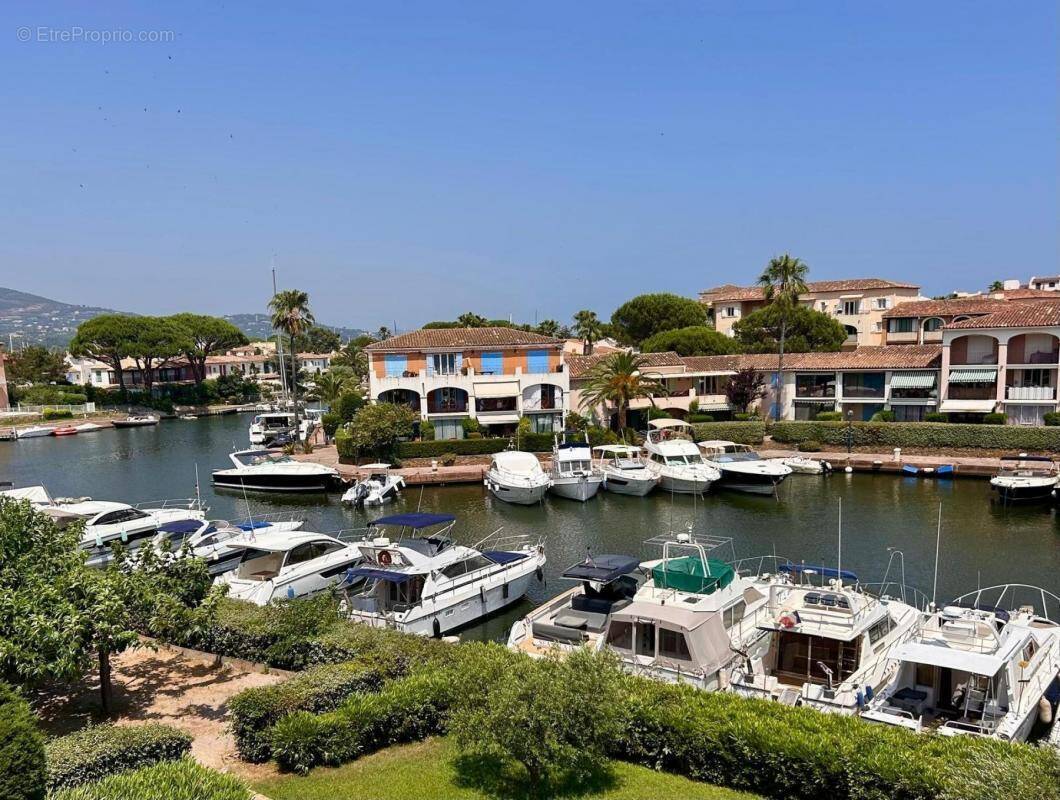 Appartement à COGOLIN