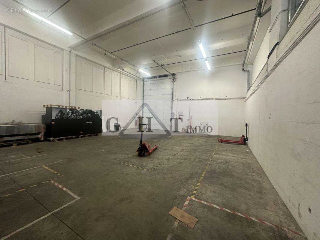 Commerce à MONTREUIL