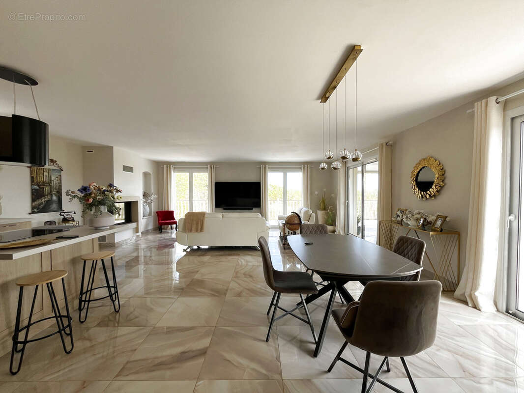 Maison à CONILHAC-CORBIERES