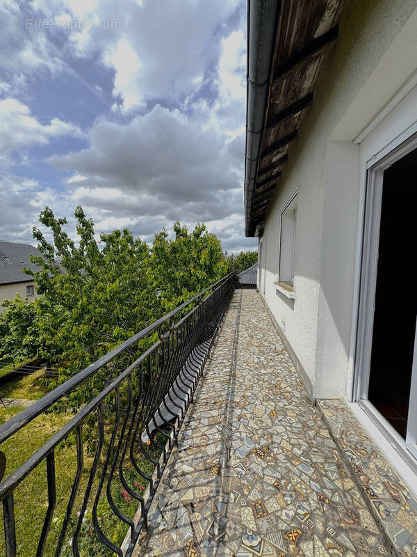 Maison à LUC-LA-PRIMAUBE