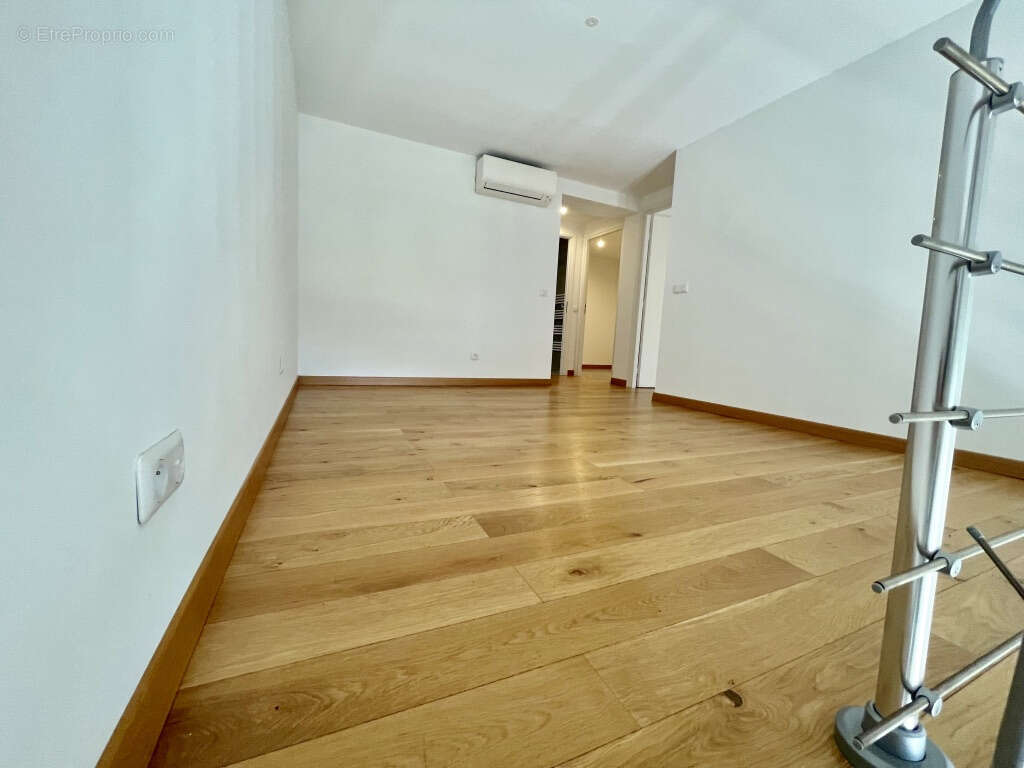 Appartement à BEAULIEU-SUR-MER