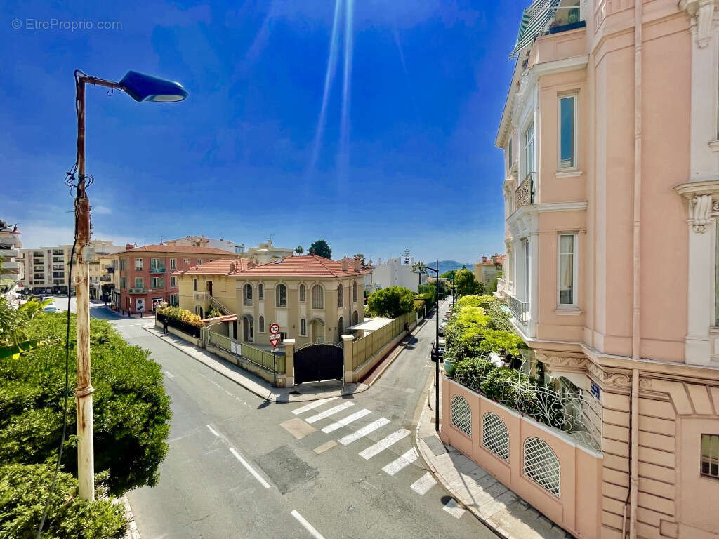 Appartement à BEAULIEU-SUR-MER