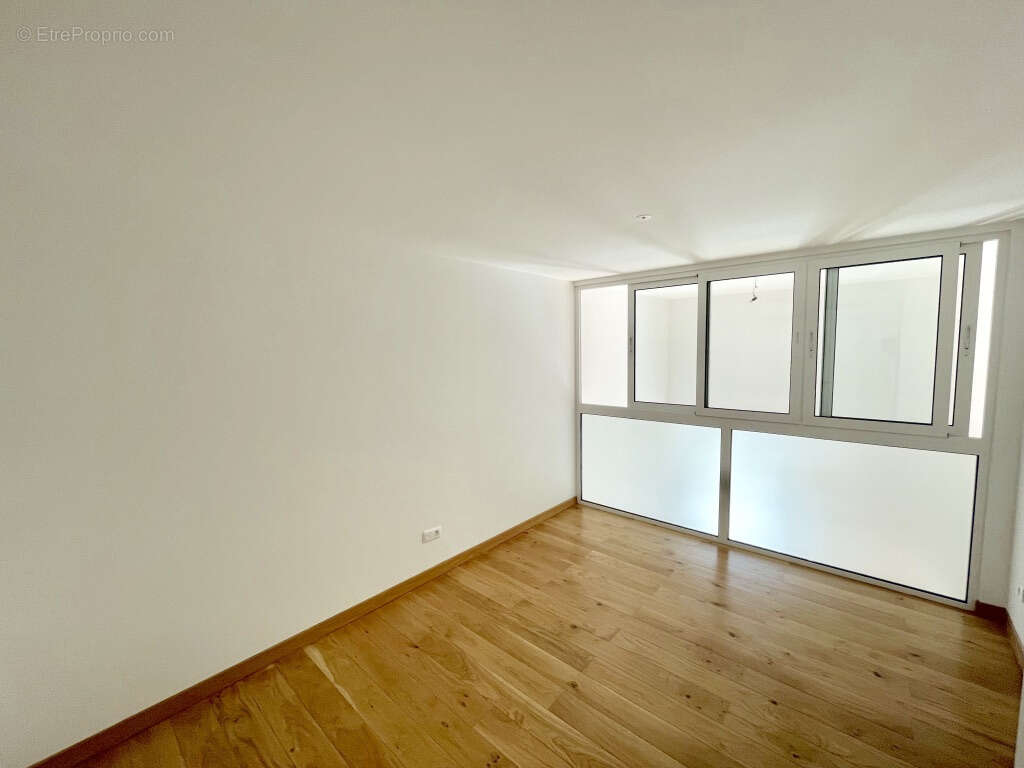 Appartement à BEAULIEU-SUR-MER