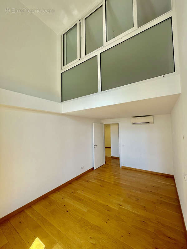 Appartement à BEAULIEU-SUR-MER