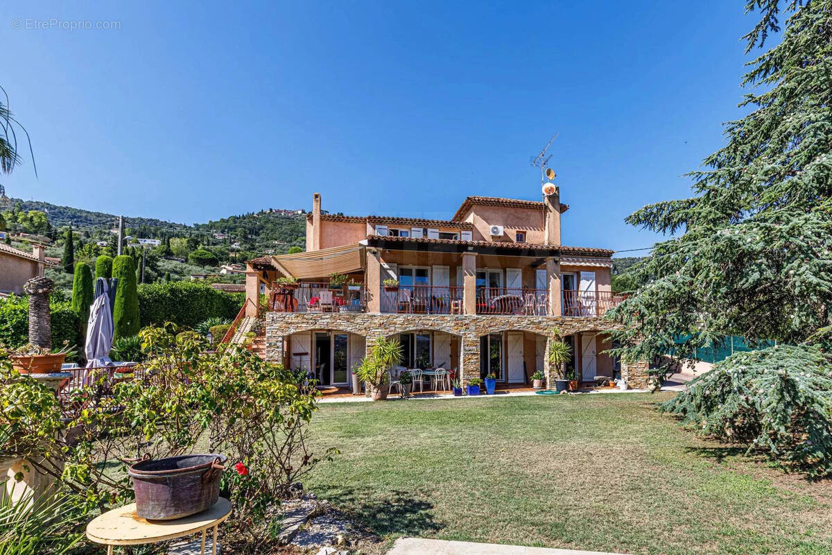 Maison à PEYMEINADE