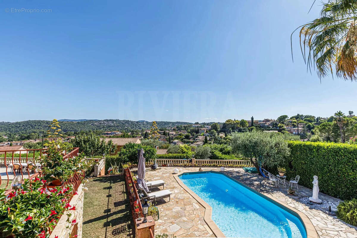 Maison à PEYMEINADE