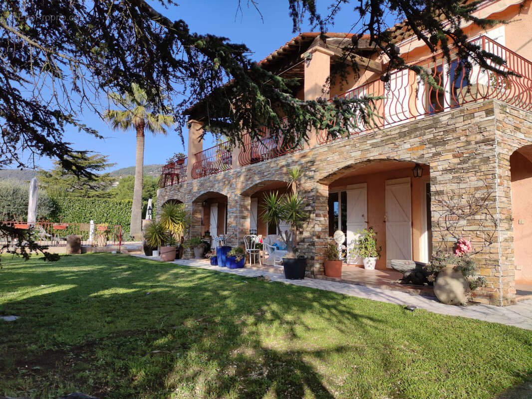 Maison à PEYMEINADE