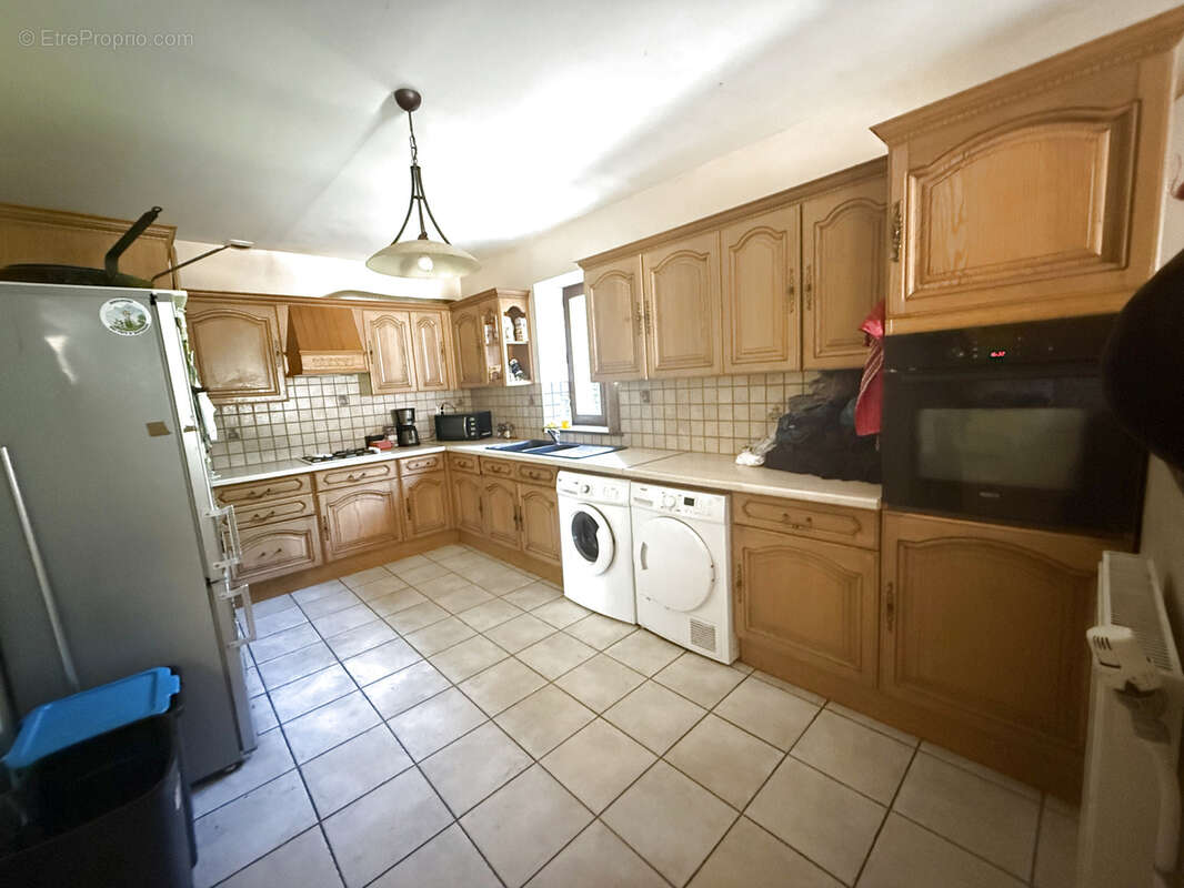 Maison à SAINT-HILAIRE-LA-CROIX