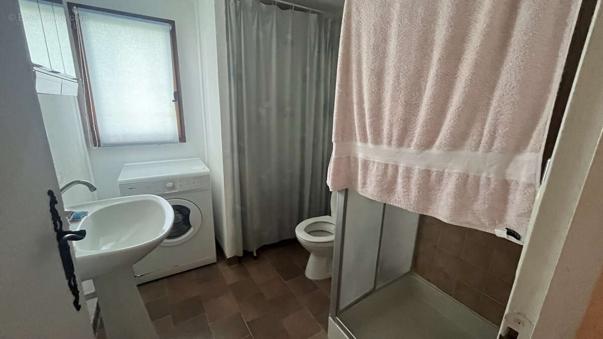 Maison à ROQUEBRUNE-SUR-ARGENS