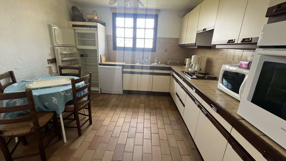 Maison à ROQUEBRUNE-SUR-ARGENS