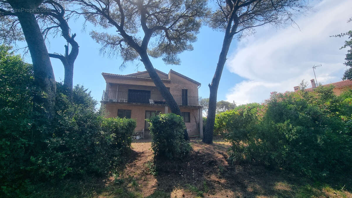 Maison à SAINT-RAPHAEL