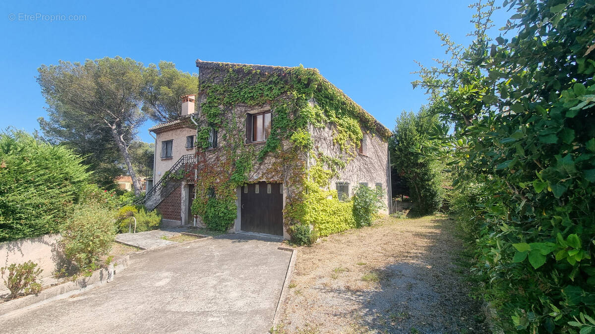 Maison à SAINT-RAPHAEL