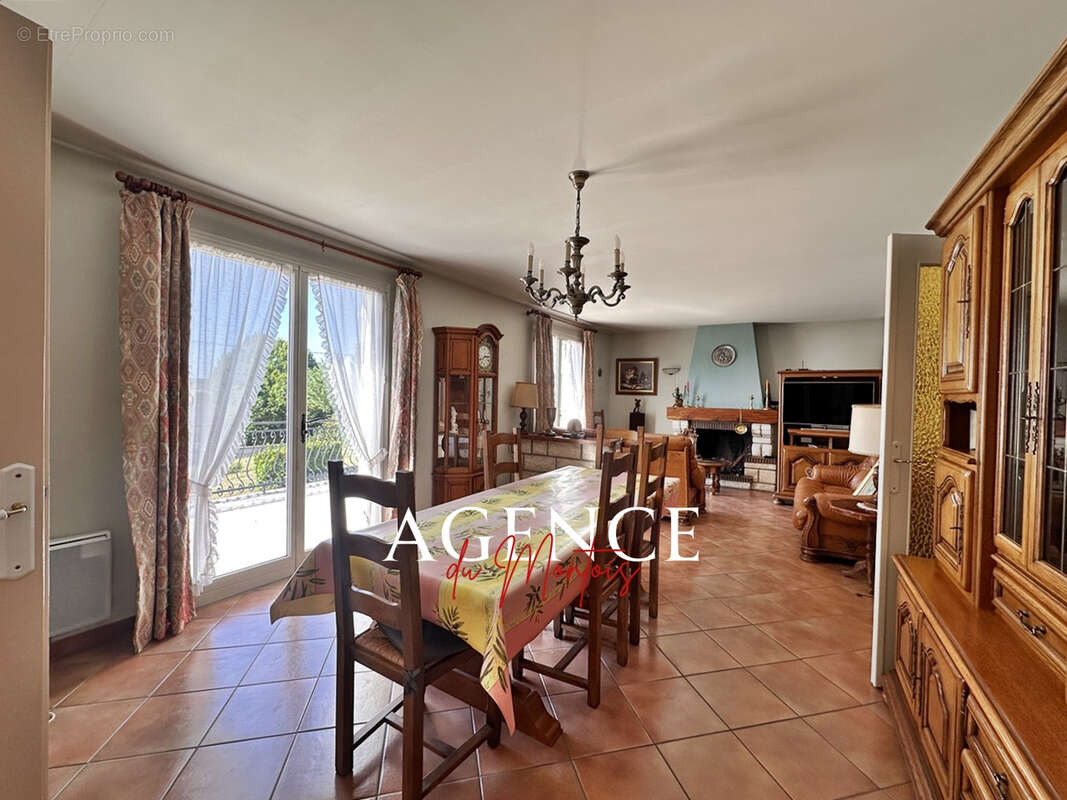 Maison à DONNEMARIE-DONTILLY