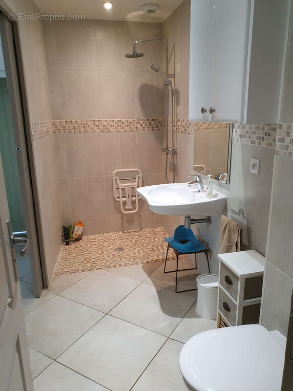 Maison à PORT-D&#039;ENVAUX