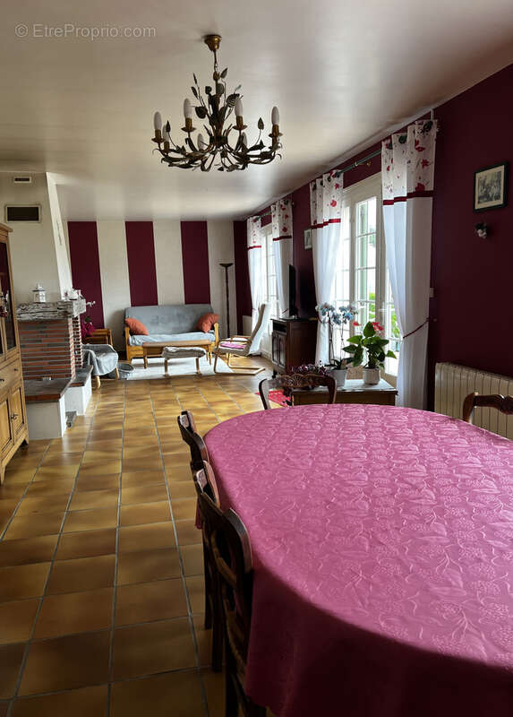 Maison à FORGES-LES-EAUX