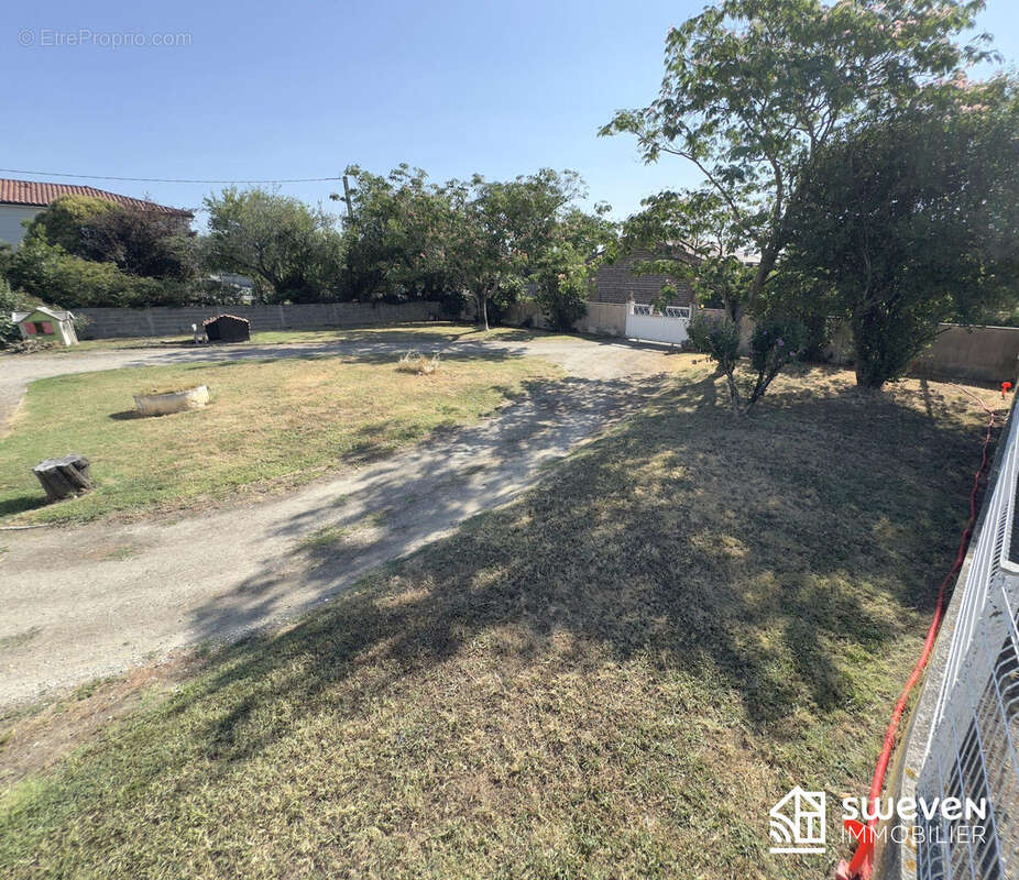 Terrain à LABARTHE-SUR-LEZE