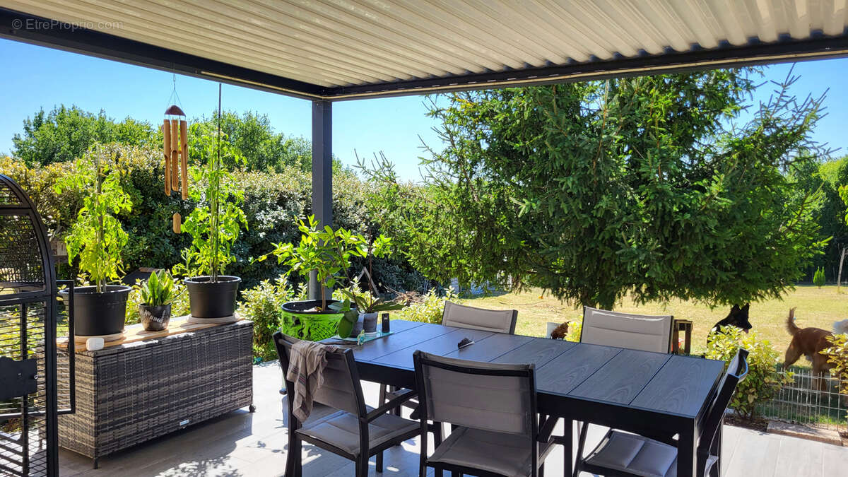 Maison à VILLETOUREIX